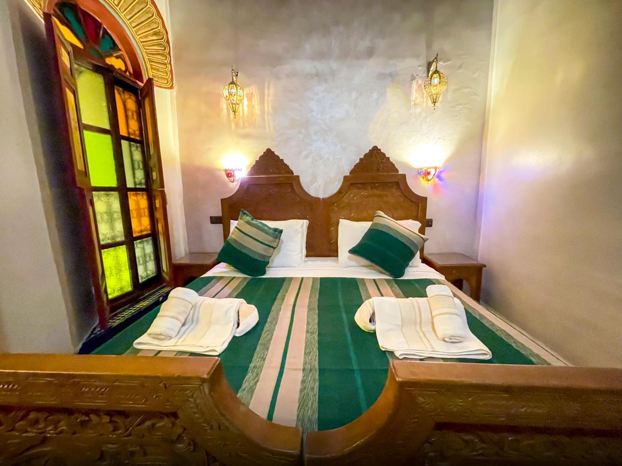 Riad Dar El Ouedghiri Fes Luaran gambar