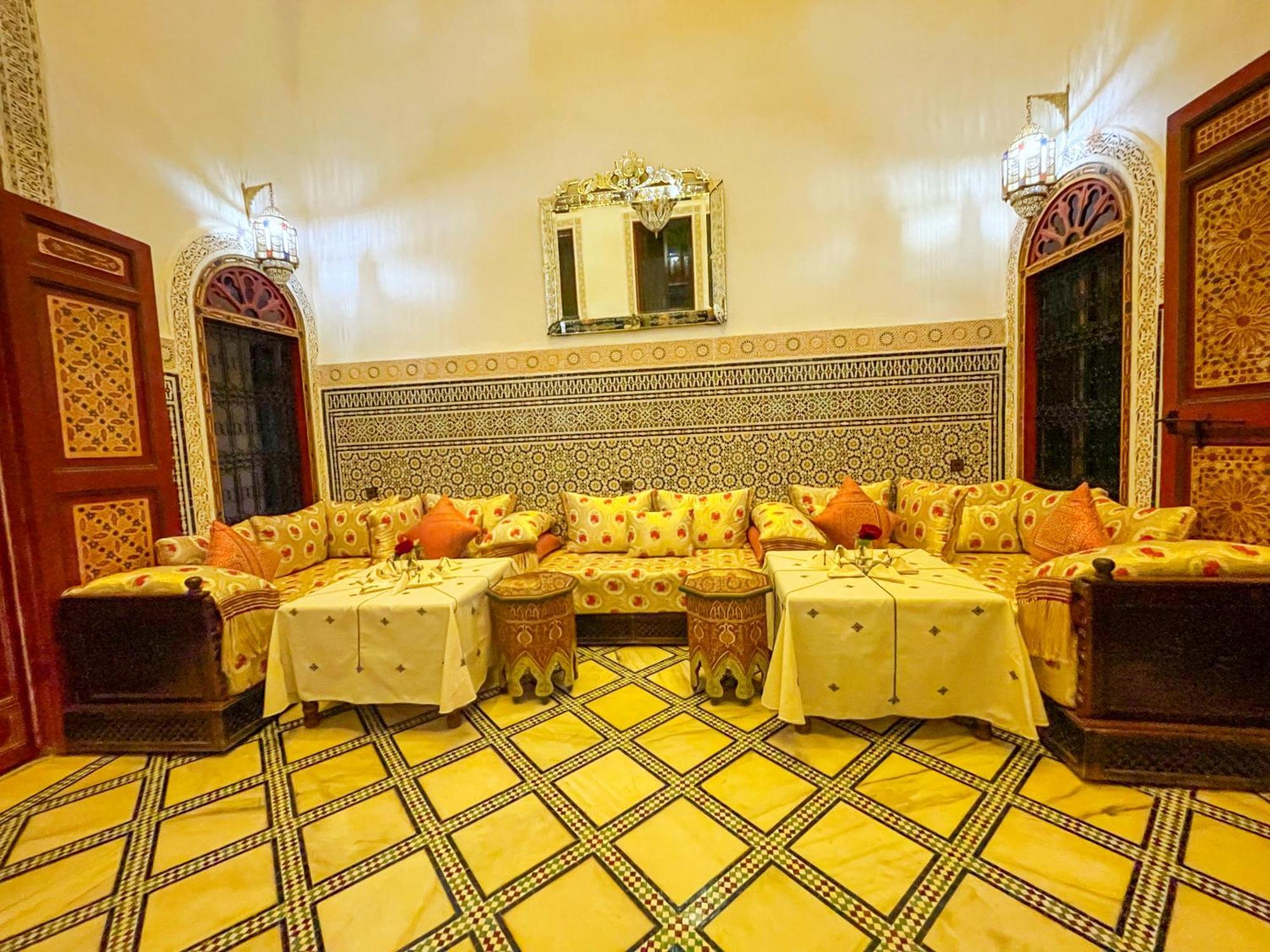 Riad Dar El Ouedghiri Fes Luaran gambar